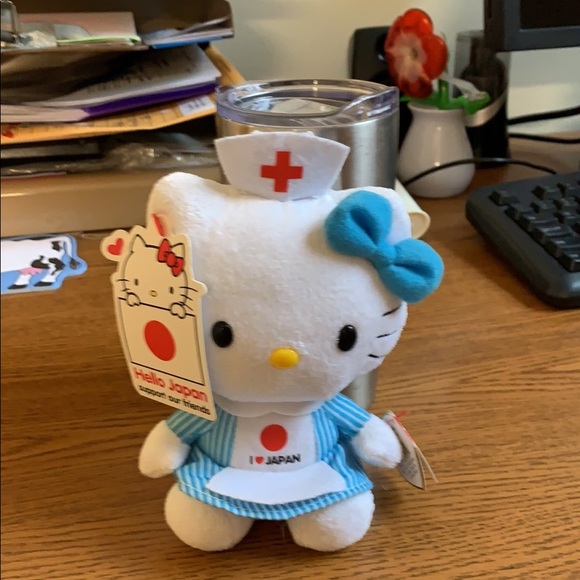 Meet your Posher, Faith - Picture 5 of 8